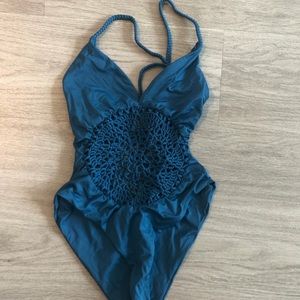 BNWOT frankies bikinis poppy one piece